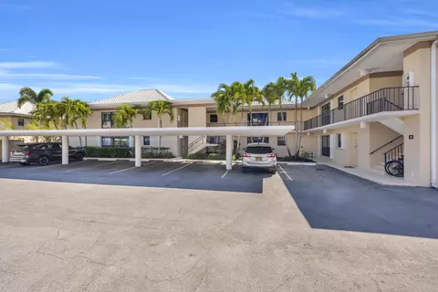 4 SE Turtle Creek Dr #E, Jupiter, FL 33469