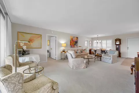Living - 4 SE Turtle Creek Dr #E, Jupiter, FL 33469 photo 6 of 6