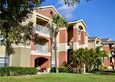 1950 Summer Club Dr #302, Oviedo, FL 32765
