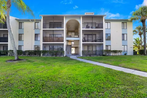 1108 Green Pne #H3, West Palm Beach, FL 33409