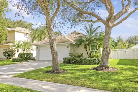 140 Pennock Landing Cir, Jupiter, FL 33458