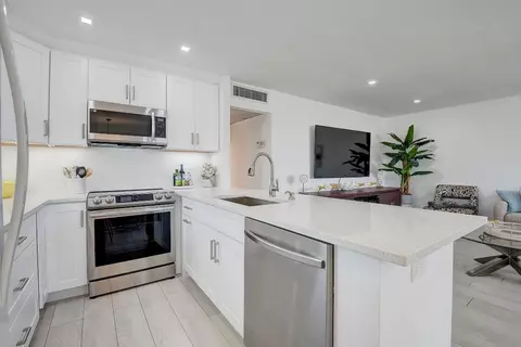 461 N Brittany J, Delray Beach, FL 33446