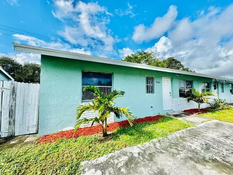 4952 Pimlico Ct, West Palm Beach, FL 33415