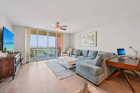 2640 Lake Shore Dr #1810, Riviera Beach, FL 33404