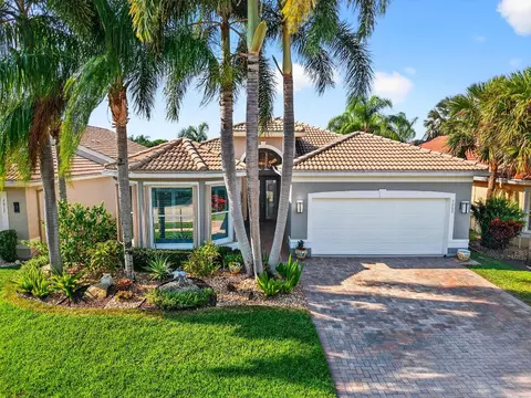 7909 Seagrape Shores Dr, Lake Worth, FL 33467