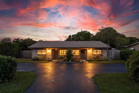2631 NE 2nd Ave, Boca Raton, FL 33431