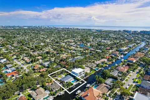 2310 NE 49th St, Lighthouse Point, FL 33064
