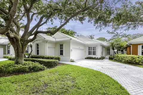 2432 SW Brookwood Ln, Palm City, FL 34990