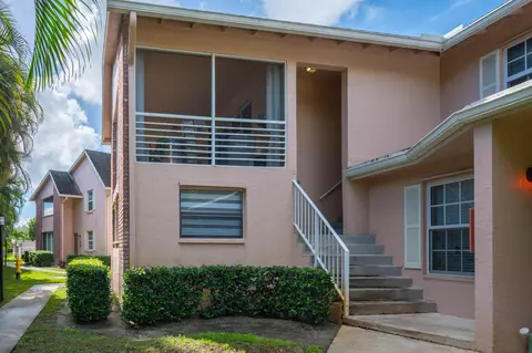 12416 Alternate A1a #P2, Palm Beach Gardens, FL 33410