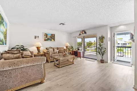 1250 SE Parkview #C6, Stuart, FL 34994