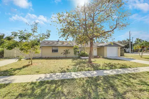 320 Fern St, Jupiter, FL 33458