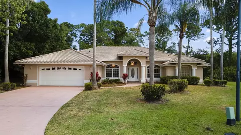 1698 SW Mockingbird Dr, Port Saint Lucie, FL 34986