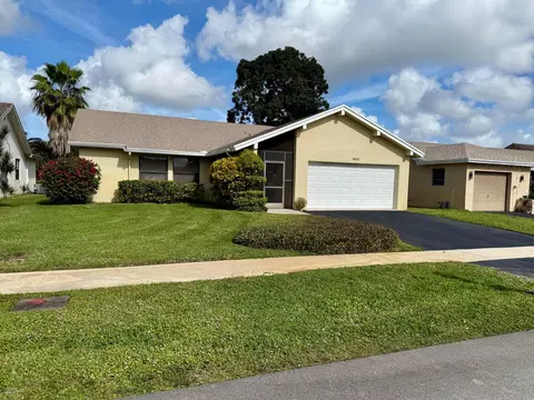 10633 Greenbriar Ct, Boca Raton, FL 33498
