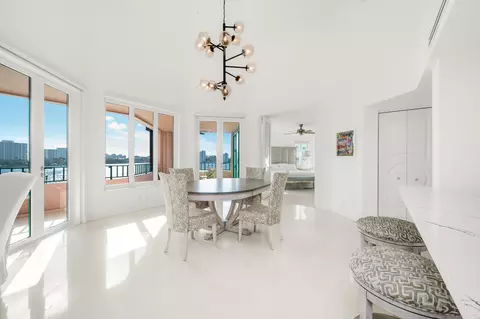 140 SE 5th #PH50, Boca Raton, FL 33432