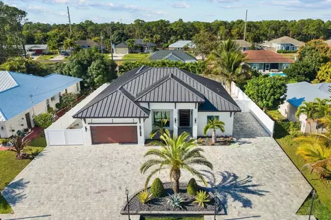 3291 SE West Snow Rd, Port Saint Lucie, FL 34984