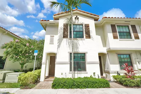 5045 Genove Pl, Riviera Beach, FL 33410