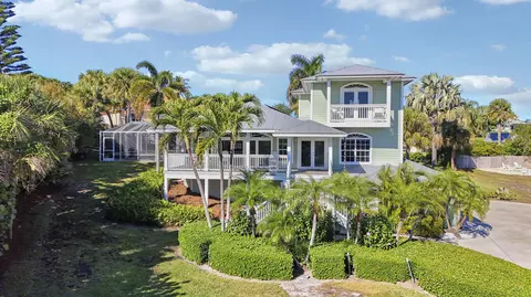 3781 NE Cheri Dr, Jensen Beach, FL 34957