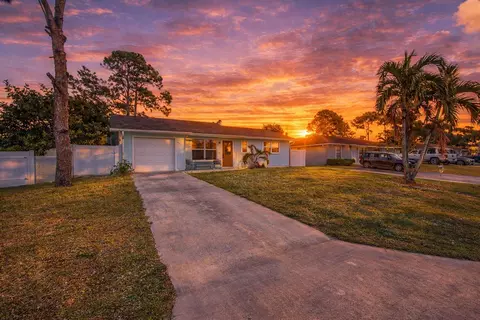 6103 Ebert St, Jupiter, FL 33458