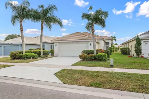 2501 Country Golf, Wellington, FL 33414