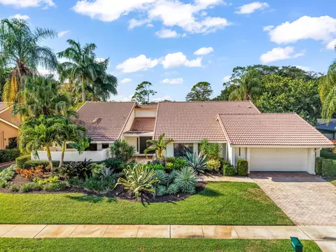10571 Boca Woods Ln, Boca Raton, FL 33428