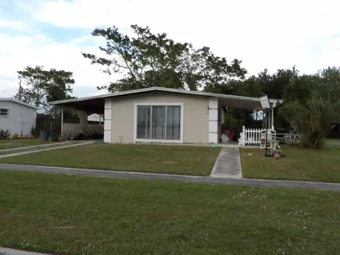 141 SEl Sito Ct, Port Saint Lucie, FL 34983