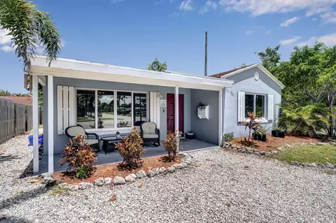 6410 S Olive Ave, West Palm Beach, FL 33405