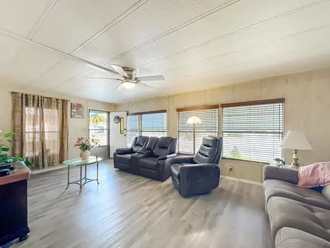 7400 Cascade Dr, Hudson, FL 34667