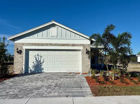 4007 Russell #COMPASS 137, Vero Beach, FL 32960