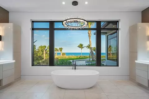 Bath - 3016 SE Dune Dr, Stuart, FL 34996 photo 1 of 9