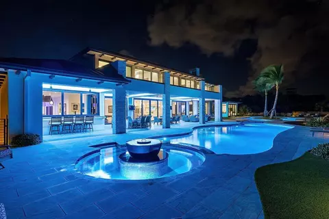 Exterior - 3016 SE Dune Dr, Stuart, FL 34996 photo 6 of 12