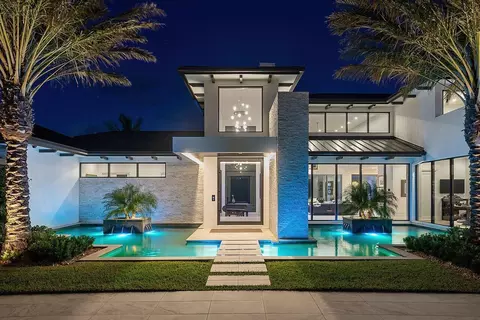 Exterior - 3016 SE Dune Dr, Stuart, FL 34996 photo 2 of 12
