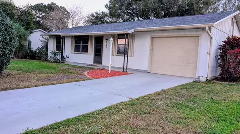 522 NW La Brea Ave, Port Saint Lucie, FL 34983