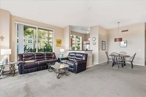 700 E Boynton Beach Blvd #101, Boynton Beach, FL 33435