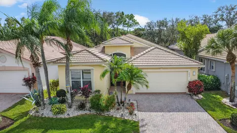 9852 Tallyrand Dr, Lake Worth, FL 33467