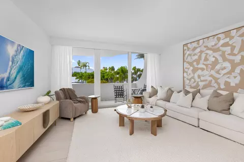 130 Sunrise #216, Palm Beach, FL 33480
