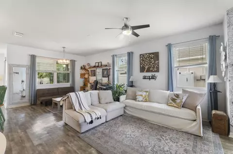 110 65th Ave E, Bradenton, FL 34203 photo 6