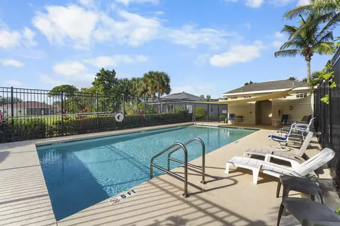 110 65th Ave E, Bradenton, FL 34203 photo 32
