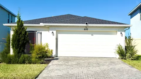 682 Papillon St SW, Palm Bay, FL 32908