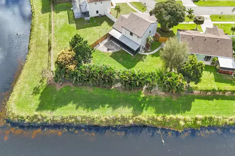 9855 Robins Nest, Boca Raton, FL 33496