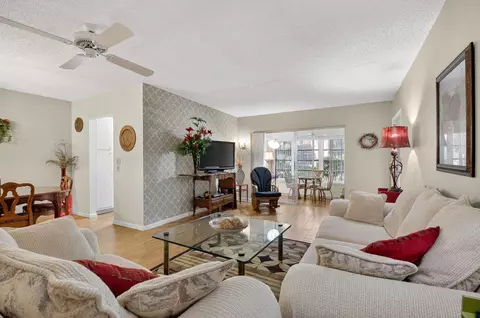 4550 NW 2nd #B, Delray Beach, FL 33445