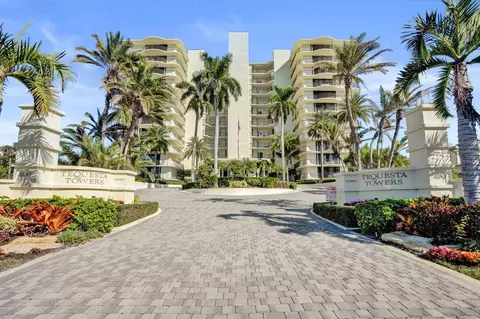 400 Beach #703, Tequesta, FL 33469