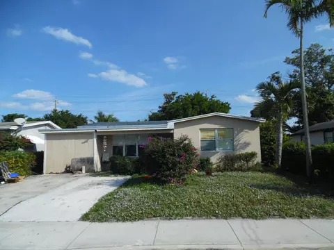 824 S F St, Lake Worth, FL 33460