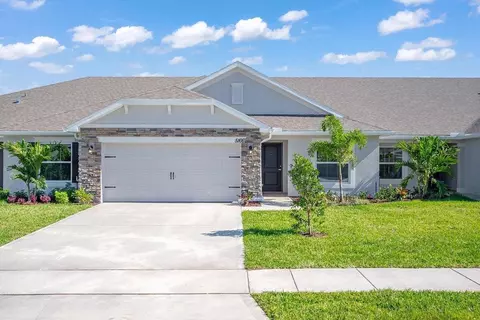 8625 Giovanni Ave, Fort Pierce, FL 34951