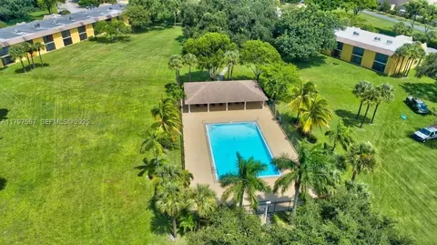 1536 W Meadows W, Boynton Beach, FL 33436
