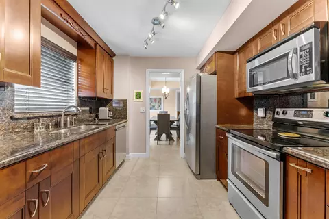 6300 NW 2nd Ave #201, Boca Raton, FL 33487