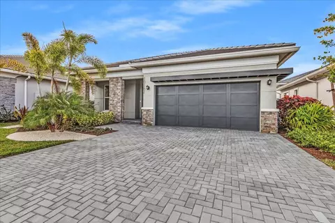 10161 Timber Creek Way, Palm Beach Gardens, FL 33412