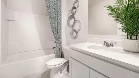 Bath - 3709 NW 26th Ave, Okeechobee, FL 34972 photo 1 of 2