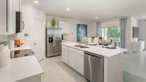 Kitchen - 3709 NW 26th Ave, Okeechobee, FL 34972 photo 4 of 4