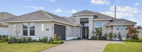 5745 Bent Pine Sq, Vero Beach, FL 32967