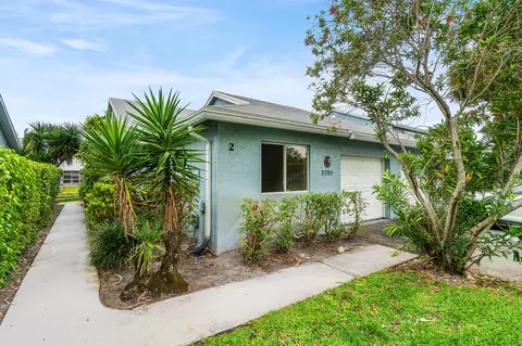 3795 Island Club Cir E #10, Lake Worth, FL 33462